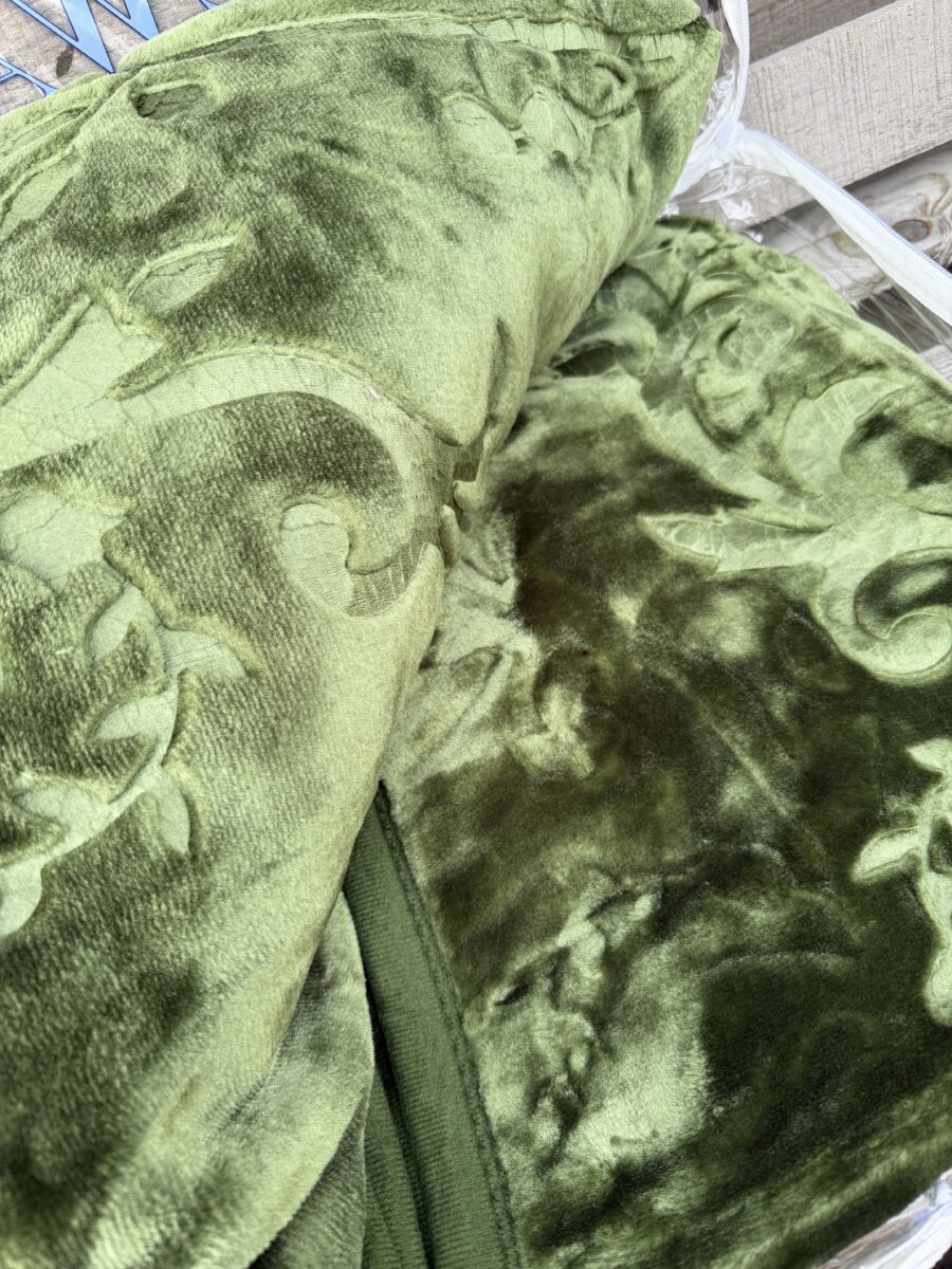 Koc  gładki tłoczony ELWAY 160/210