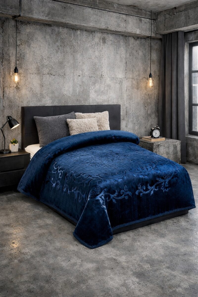 Granatowy koc  gładki tłoczony ELWAY 160/210